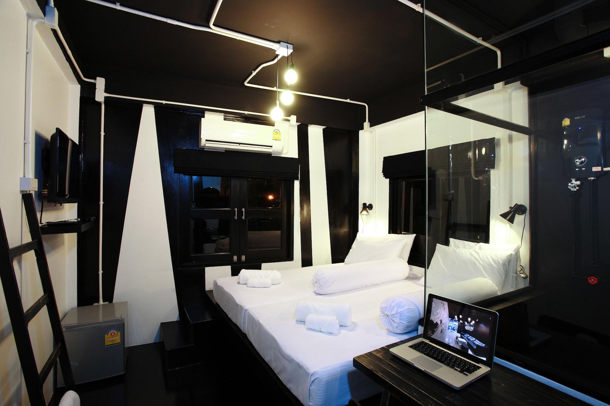 Meroom Phuket Buitenkant foto