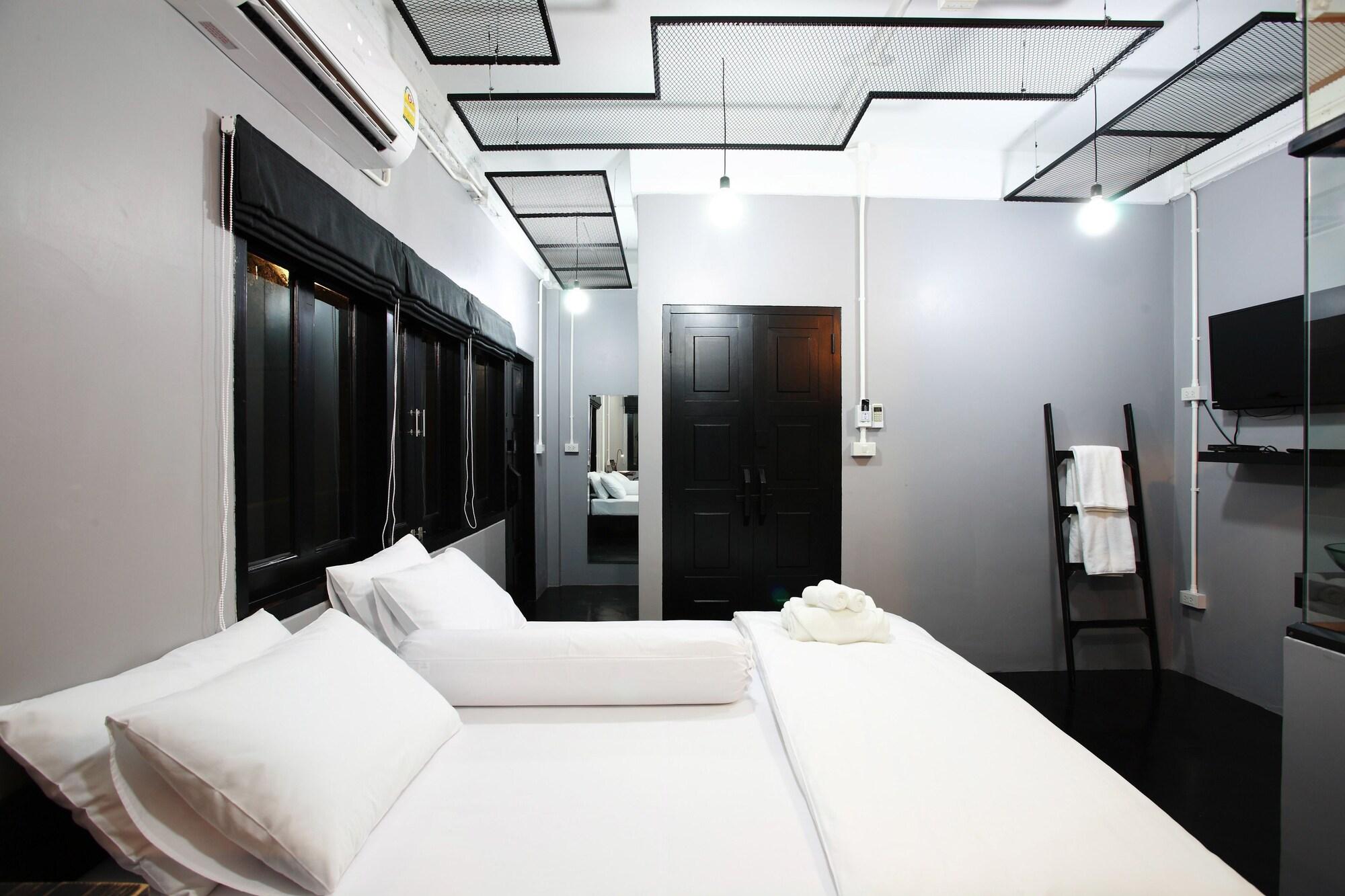 Meroom Phuket Buitenkant foto