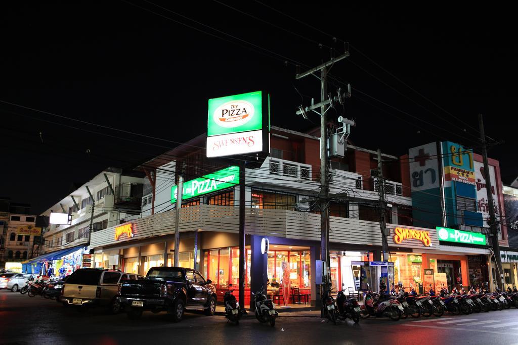 Meroom Phuket Buitenkant foto