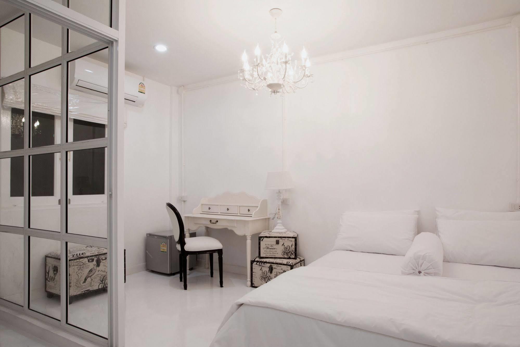 Meroom Phuket Buitenkant foto